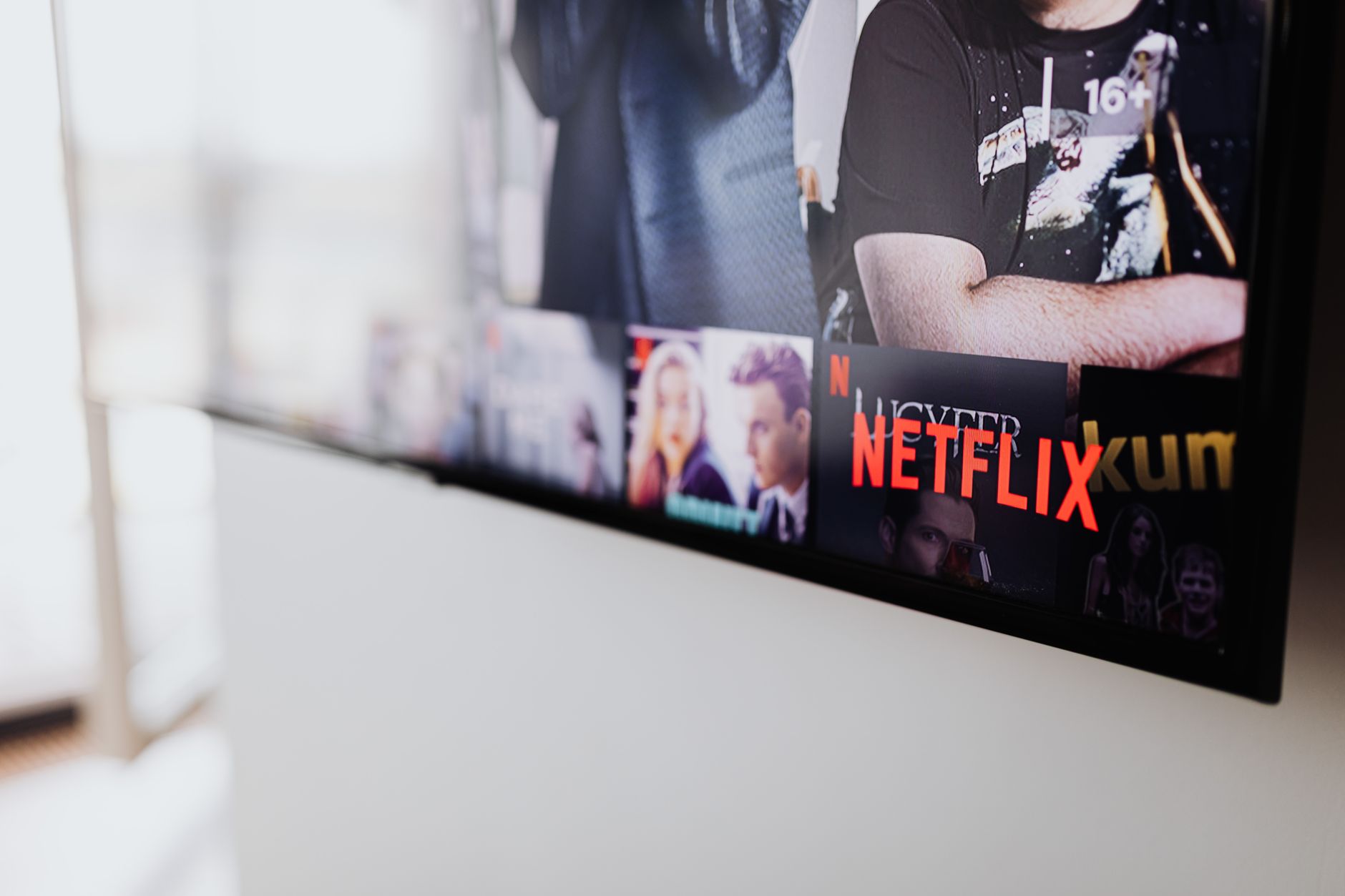 Pionek zawojowuje SkyShowtime! Polski serial wreszcie zdradza, co czeka nas na Górnym Śląsku