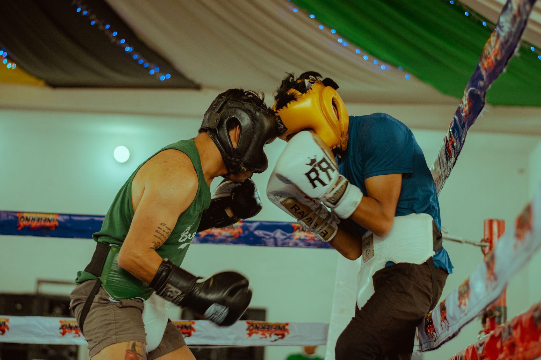 Nawrocki wskoczył do ringu z Pacquiao! Boks, emocje i dyplomacja na Filipinach